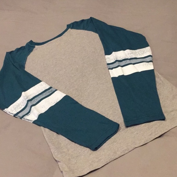 NFL Team- Men's Official Long Sleeve Sports Tee - Picture 5 of 6